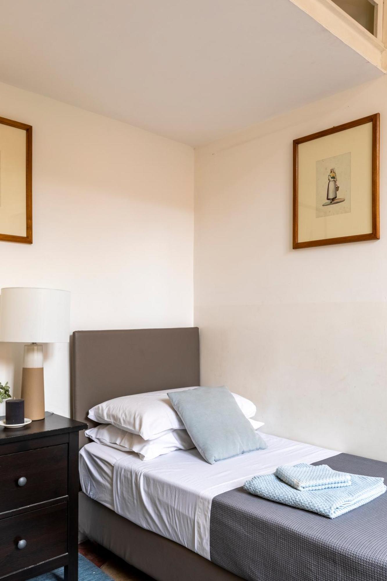 Colosseo Apartment- Heart Of Rione Monti Roma Esterno foto